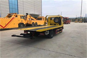 周家渡非事故拖车